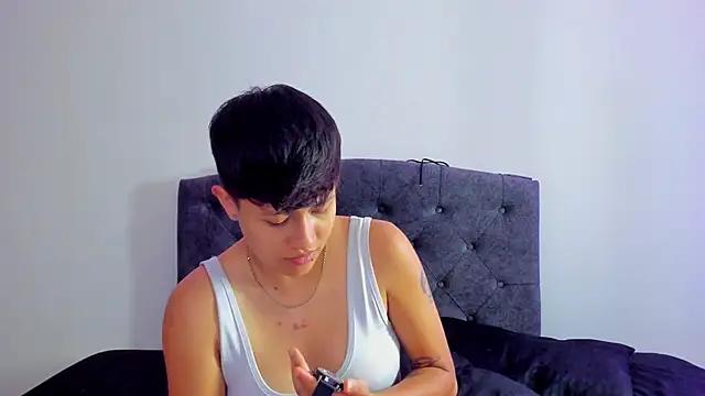 Snapshot of violet_casper_ chatting on 03.21.25 violet casper online show from 03.21.25