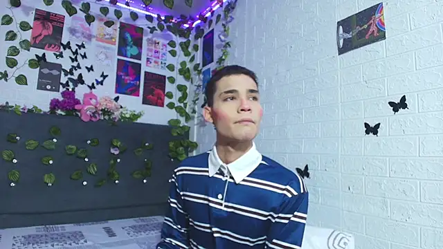 Snapshot of stevan1855 chatting on 10.03.25 stevan1855 online show from 10.03.25