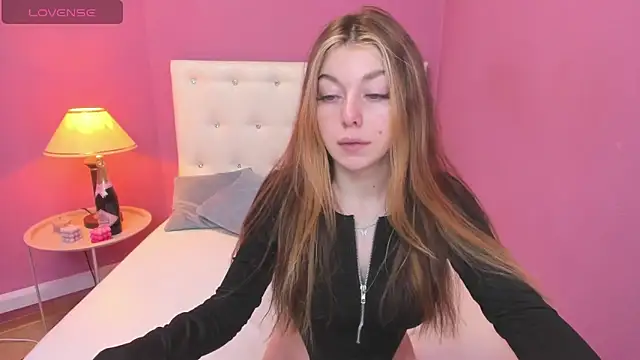 MollyMeltorr online show from 12.11.24