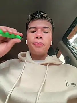 Snapshot of Logan_smith1 chatting on 03.20.25 Logan smith1 online show from 03.20.25