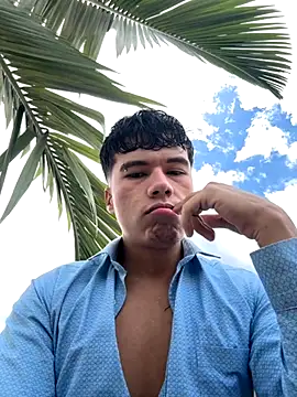 Snapshot of Logan_smith1 chatting on 09.12.25 Logan smith1 online show from 09.12.25