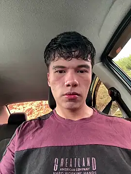 Snapshot of Logan_smith1 chatting on 10.05.25 Logan smith1 online show from 10.05.25