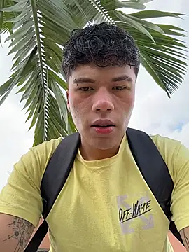 Snapshot of Logan_smith1 chatting on 10.07.25 Logan smith1 online show from 10.07.25