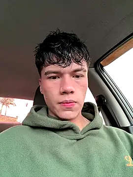 Snapshot of Logan_smith1 chatting on 10.10.25 Logan smith1 online show from 10.10.25