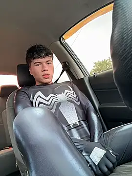 Snapshot of Logan_smith1 chatting on 10.12.25 Logan smith1 online show from 10.12.25