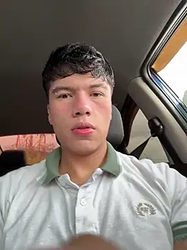 Snapshot of Logan_smith1 chatting on 10.18.25 Logan smith1 online show from 10.18.25