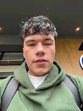 Snapshot of Logan_smith1 chatting on 10.20.25 Logan smith1 online show from 10.20.25