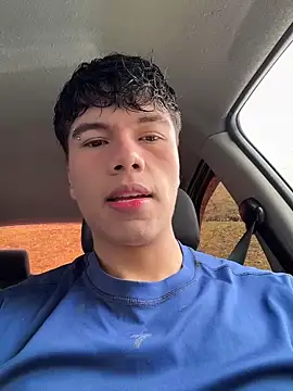 Snapshot of Logan_smith1 chatting on 10.23.25 Logan smith1 online show from 10.23.25