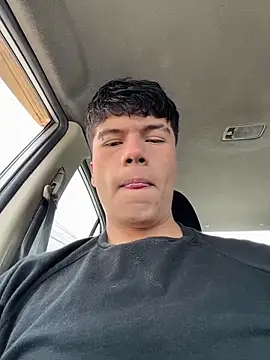 Snapshot of Logan_smith1 chatting on 10.28.25 Logan smith1 online show from 10.28.25