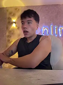 Snapshot of Logan_smith1 chatting on 12.16.25 Logan smith1 online show from 12.16.25