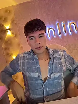 Snapshot of Logan_smith1 chatting on 01.06.26 Logan smith1 online show from 01.06.26