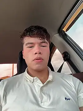 Snapshot of Logan_smith1 chatting on 01.12.26 Logan smith1 online show from 01.12.26