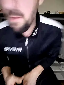 Snapshot of GrofLicno chatting on 02.27.26 GrofLicno online show from 02.27.26