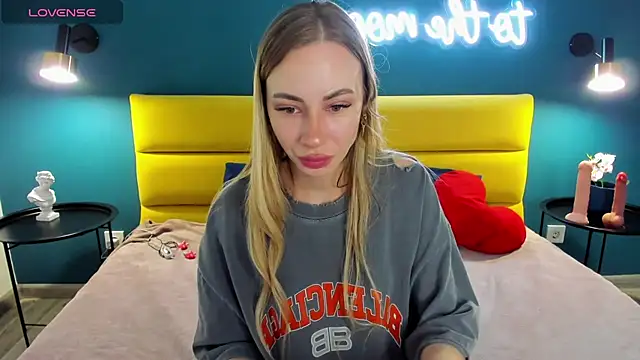 Diana Garrett online show from 03.26.26