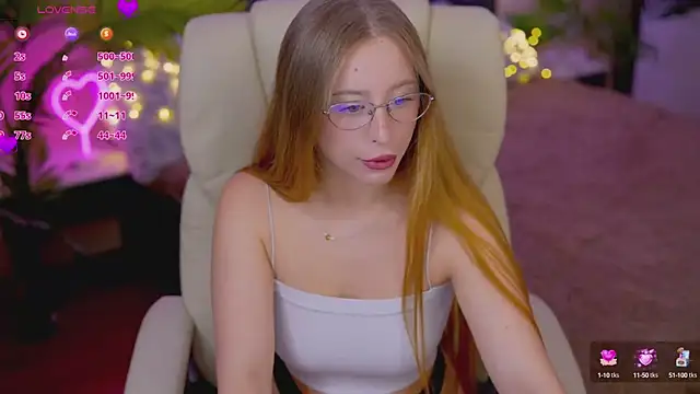 SilverrMoon online show from 10.09.25