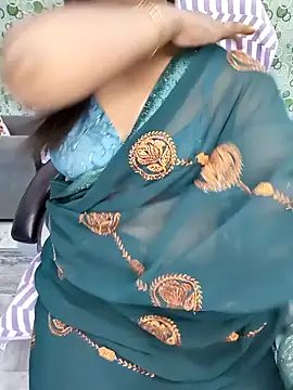 Snapshot of Cute-Raashii chatting on 11.02.25 Cute-Raashii online show from 11.02.25