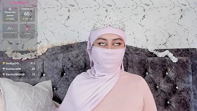 Snapshot of iiris_ chatting on 09.25.25 iiris online show from 09.25.25