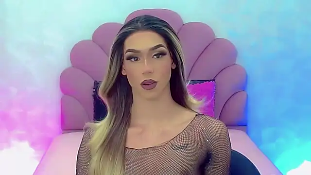 Snapshot of briana_sex32 chatting on 01.18.25 briana sex32 online show from 01.18.25