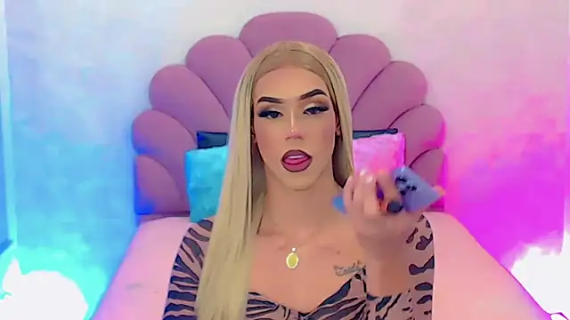 Snapshot of briana_sex32 chatting on 02.03.25 briana sex32 online show from 02.03.25