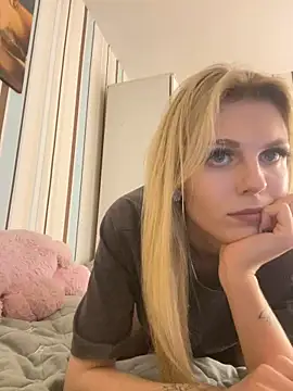 Snapshot of Liya_my chatting on 01.20.25 Liya my online show from 01.20.25