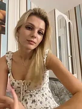 Snapshot of Liya_my chatting on 03.07.25 Liya my online show from 03.07.25