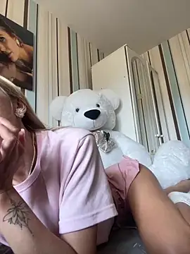 Snapshot of Liya_my chatting on 09.10.25 Liya my online show from 09.10.25