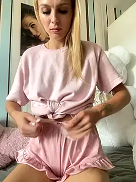 Snapshot of Liya_my chatting on 09.12.25 Liya my online show from 09.12.25