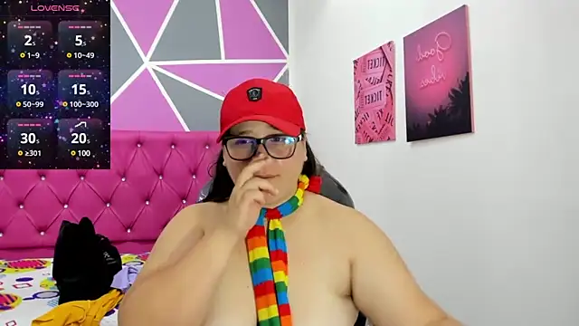 Snapshot of katty_femdom chatting on 02.26.25 katty femdom online show from 02.26.25