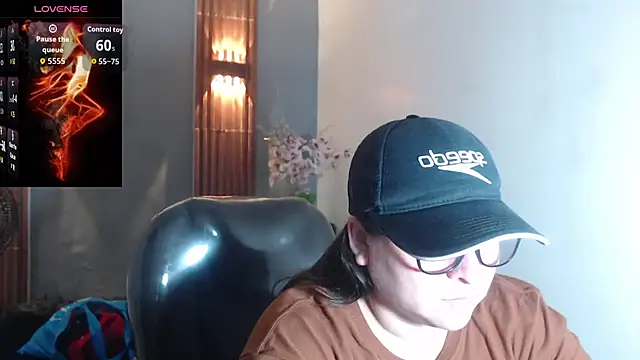 Snapshot of katty_femdom chatting on 10.10.25 katty femdom online show from 10.10.25