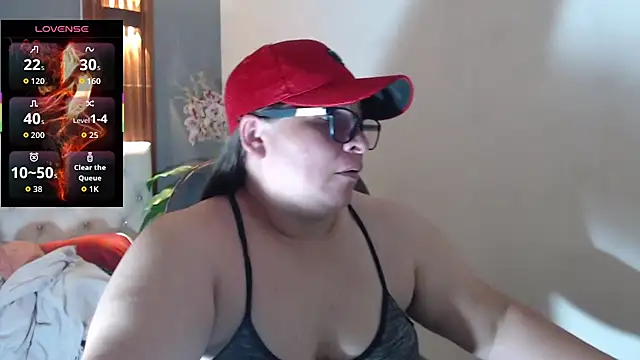 Snapshot of katty_femdom chatting on 11.05.25 katty femdom online show from 11.05.25