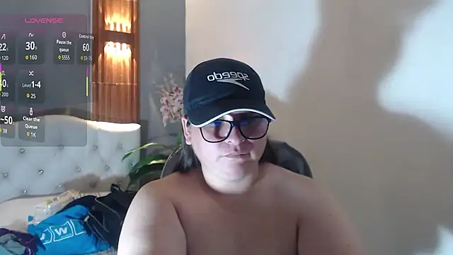 Snapshot of katty_femdom chatting on 11.15.25 katty femdom online show from 11.15.25