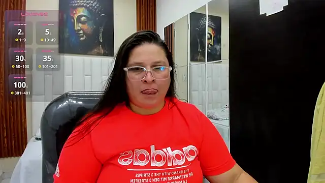 Snapshot of katty_femdom chatting on 07.21.26 katty femdom online show from 07.21.26