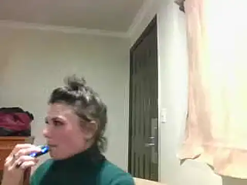 Snapshot of Phoenixmonroe0810 chatting on 01.05.25 Phoenixmonroe0810 online show from 01.05.25