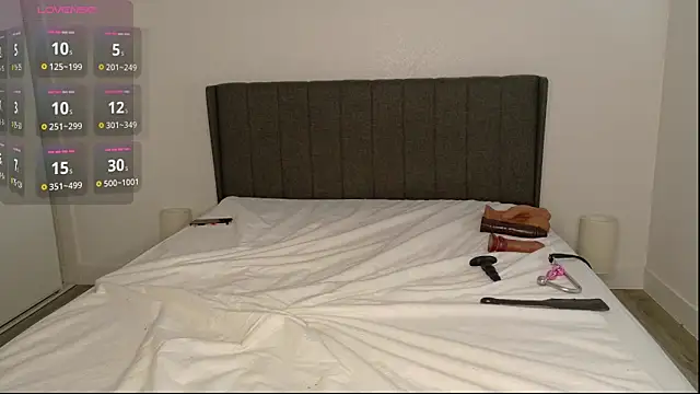 misscatxo online show from 04.15.26