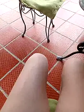 sophie banger online show from 02.15.25