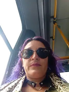 sophie banger online show from 11.20.25