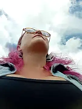 sophie banger online show from 05.31.26