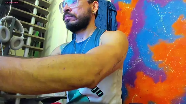 leondevereda online show from 10.04.25