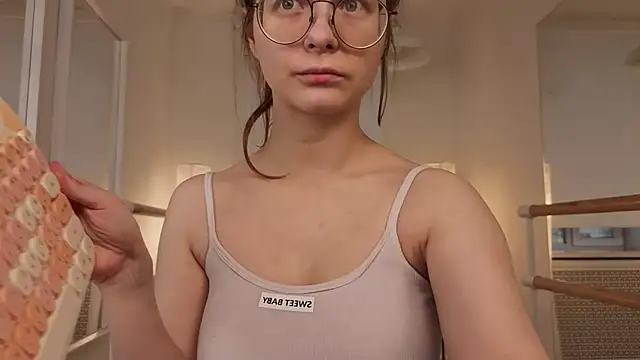 Snapshot of CassieCool chatting on 10.16.25 CassieCool online show from 10.16.25