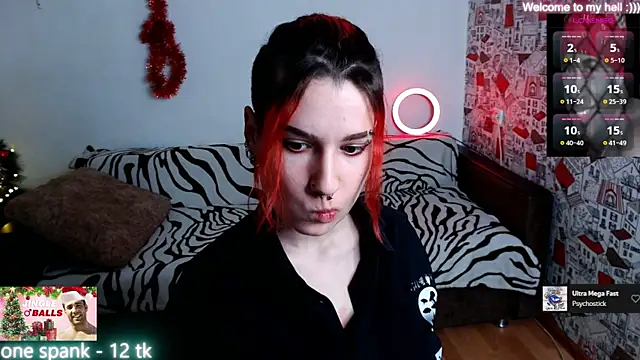 Snapshot of Miya_Wey_ chatting on 01.06.25 Miya Wey online show from 01.06.25