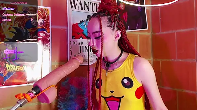 Snapshot of Yennastone chatting on 11.23.25 Yennastone online show from 11.23.25