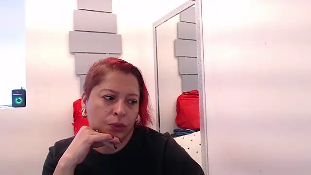 Snapshot of eva_twiss chatting on 07.15.26 eva twiss online show from 07.15.26