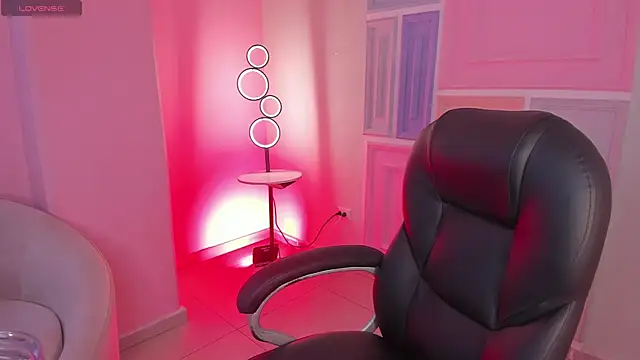 ChloePreston  online show from 07.06.26