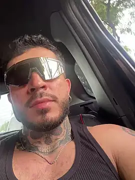 LeoSalvatore  online show from 03.14.25