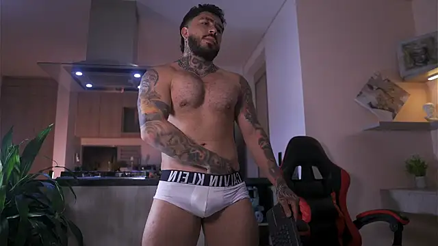 LeoSalvatore  online show from 10.10.25