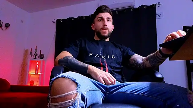 MightyAaron66 online show from 10.14.25