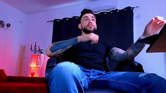 MightyAaron66 online show from 07.10.26