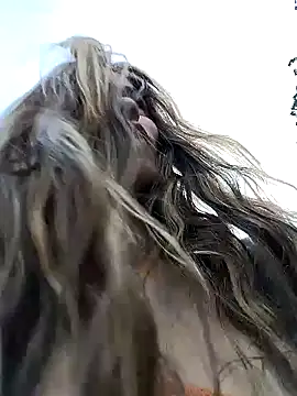 cuteluci  online show from 02.02.25