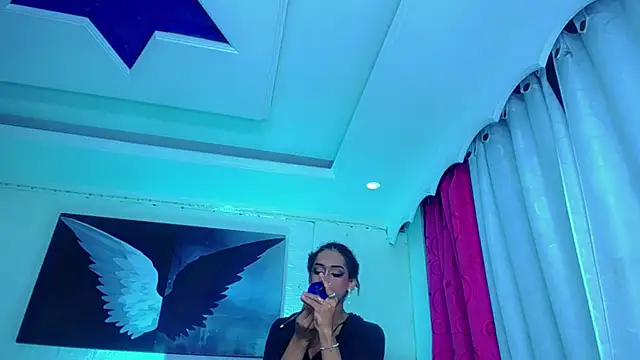 NahomiCamper online show from 11.07.25