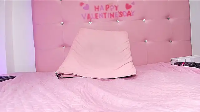 kata hazel online show from 03.07.25